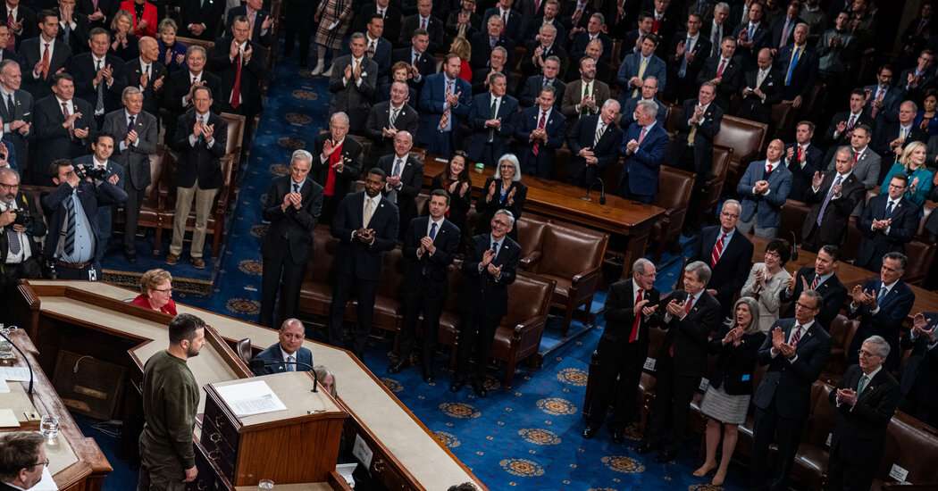 استقبال زلنسکی در واشنگتن روحیه را در اوکراین تقویت می کند